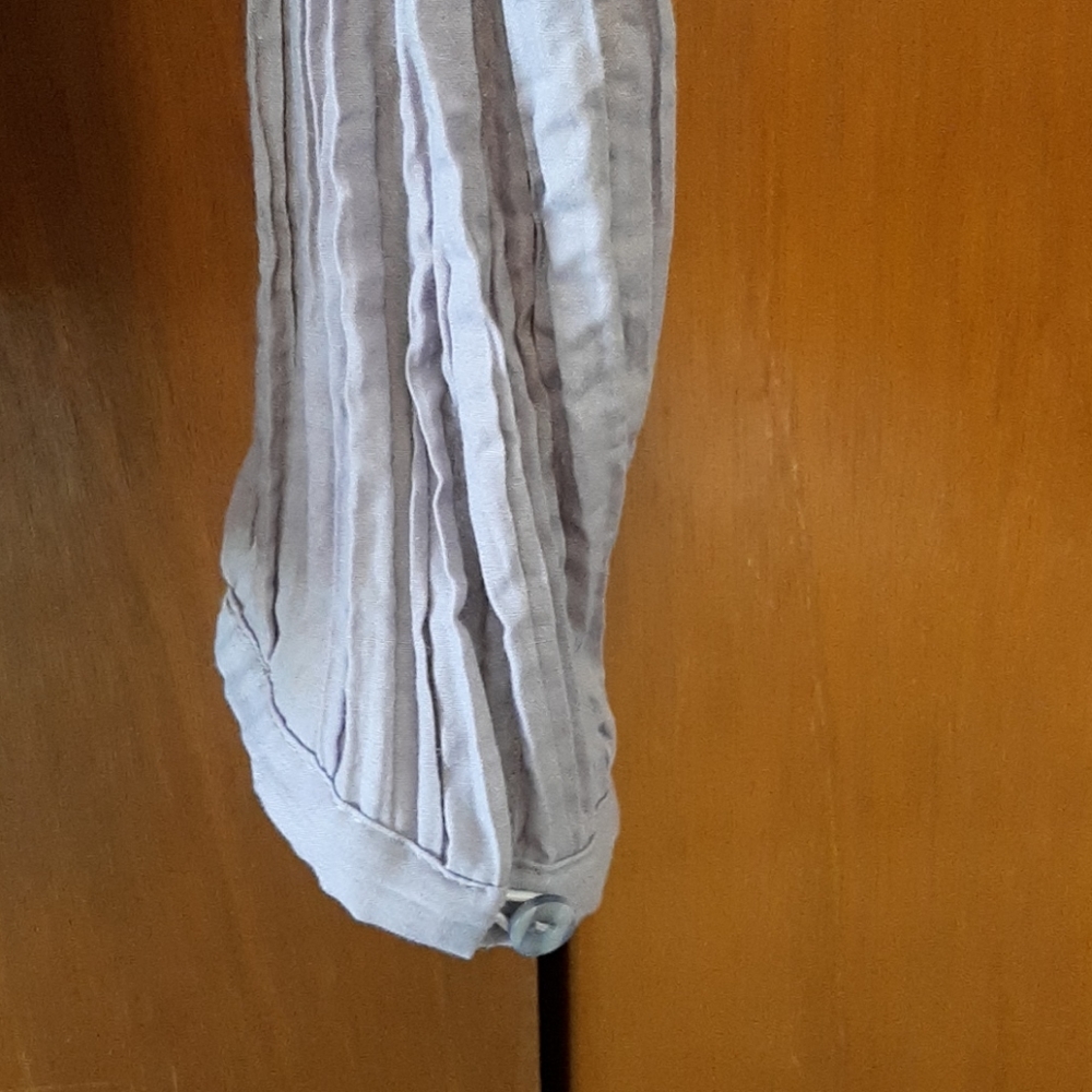 Button down shirt - Picture 3 of 4